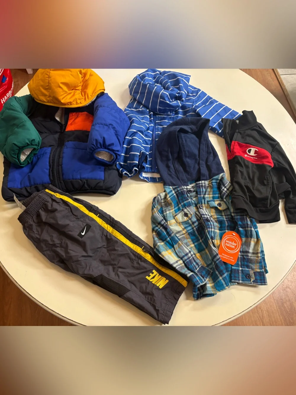 Lot of 5 pieces of boys 2T clothing